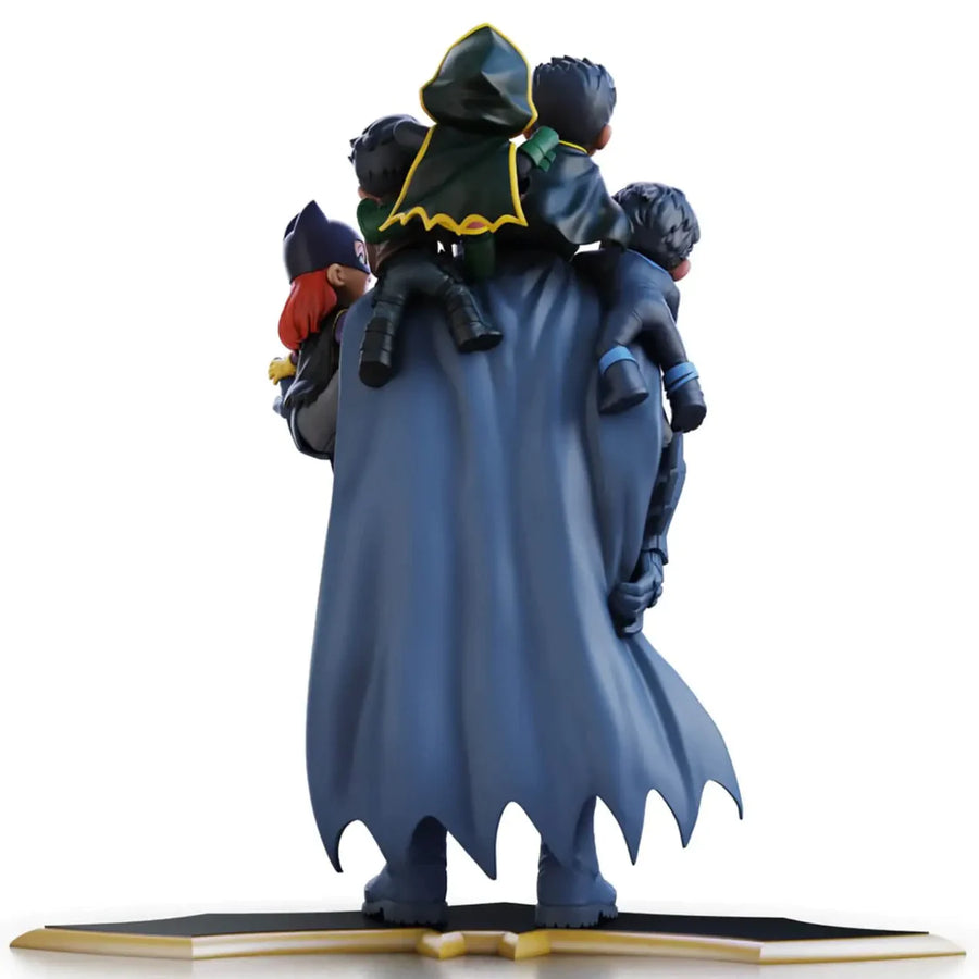 Quantum Mechanix QMX DC Comics Batman Family 15 Inch Statue