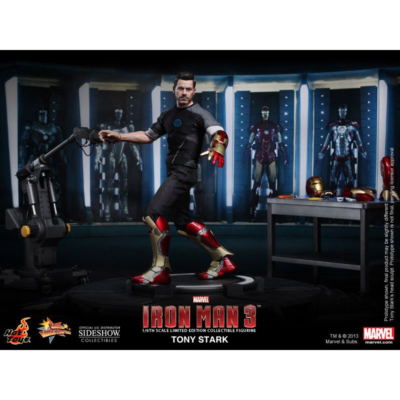 Hot Toys Iron Man 3: Tony Stark Mark LII Autonomous Propulsion Test Suit Action Figure MMS191