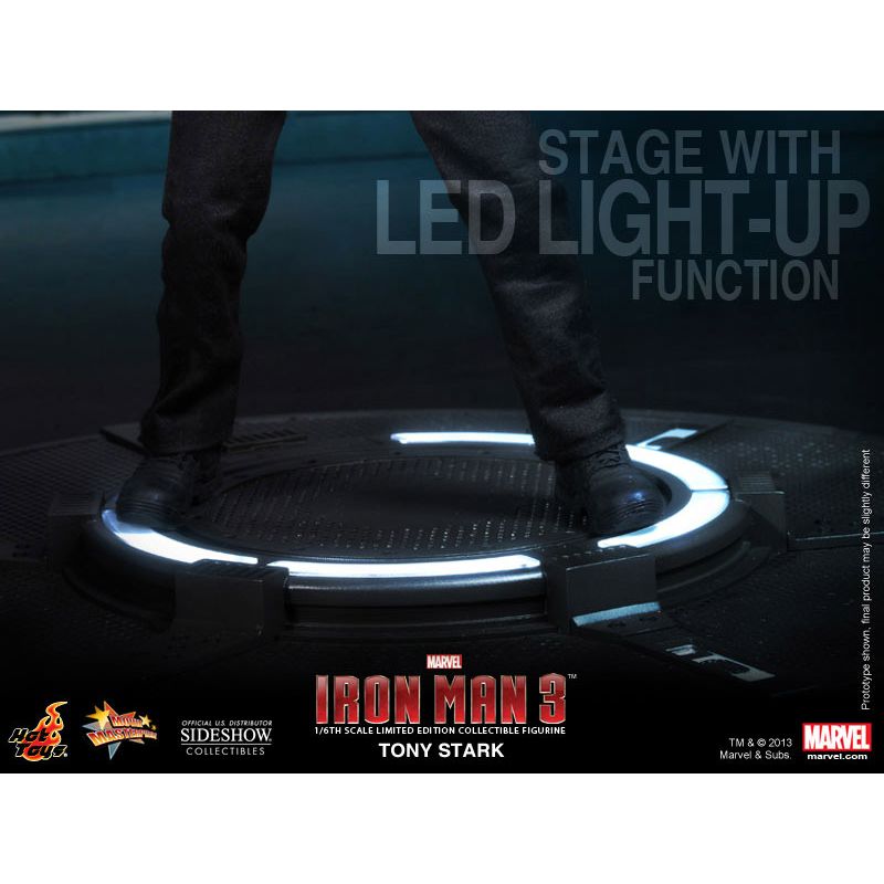 Hot Toys Iron Man 3: Tony Stark Mark LII Autonomous Propulsion Test Suit Action Figure MMS191
