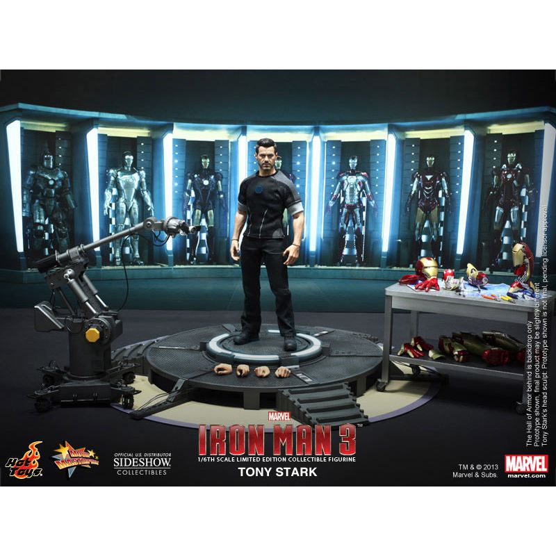 Hot Toys Iron Man 3: Tony Stark Mark LII Autonomous Propulsion Test Suit Action Figure MMS191