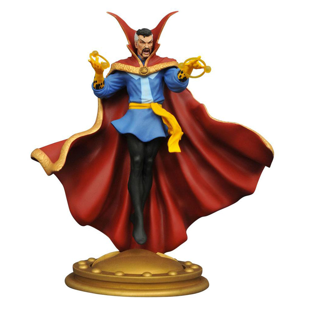 Diamond Select Marvel Gallery Comic Dr. Strange PVC Figure