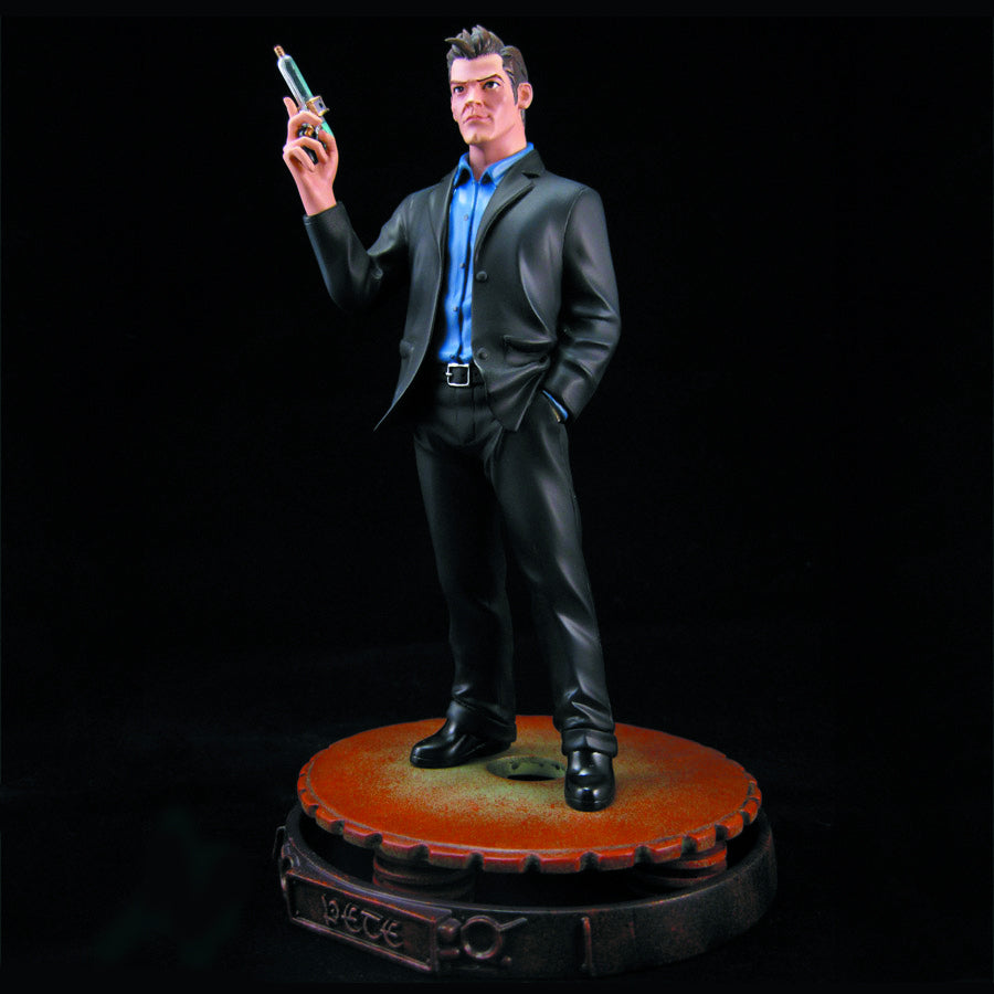 Warehouse 13 Animated 6 Inch Maquette Pete Lattimer and Claudia by QMX