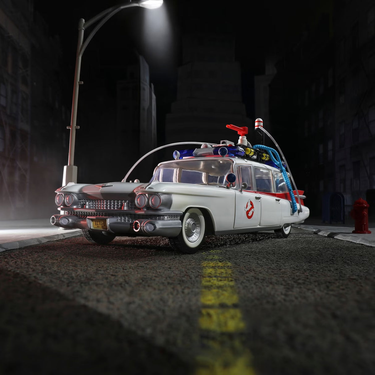 Hasbro Ghostbusters Plasma Series Ecto-1 1984 Version
