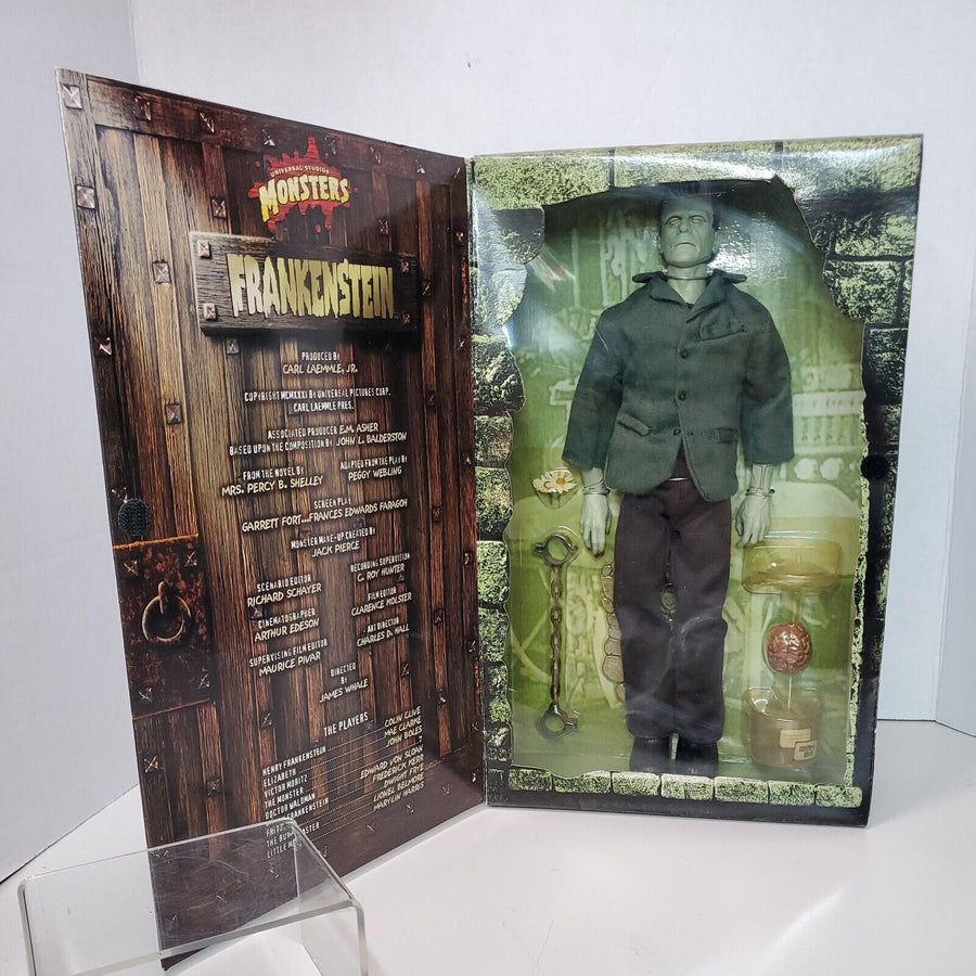Sideshow Universal Monsters Frankenstein Boris Karloff 1/6 Scale Figure